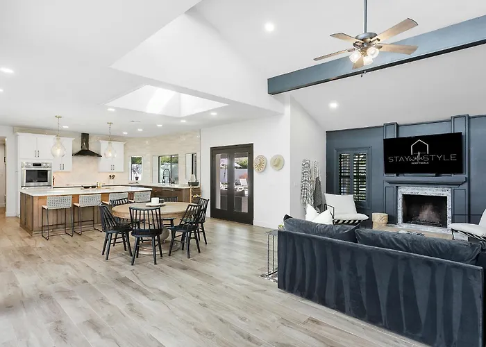 Lantern Retreat Holiday home Scottsdale