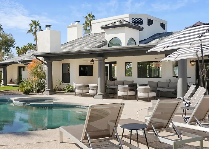 Lantern Retreat Holiday home Scottsdale