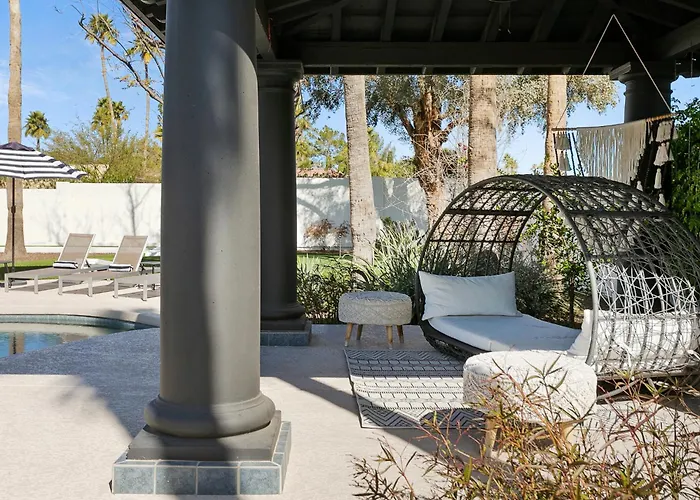 Holiday home Lantern Retreat